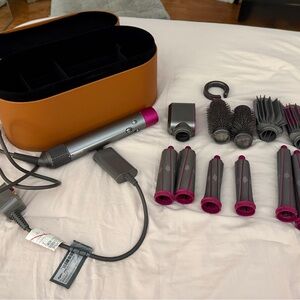Dyson Airwrap Complete Styler – Multiple Attachments + Case Excellent Condition